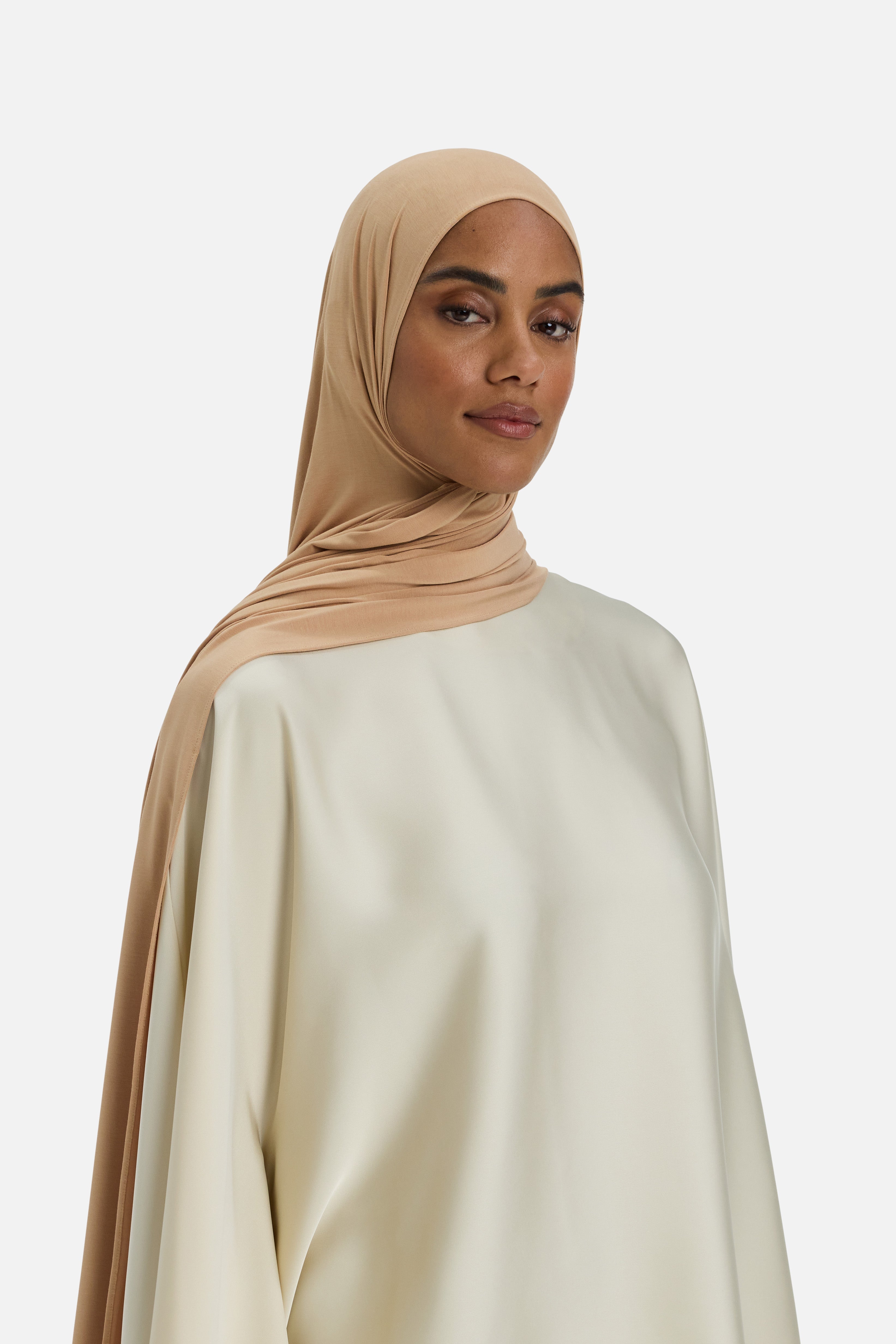Foulard jersey bambou caramel clair Mayara vue profil