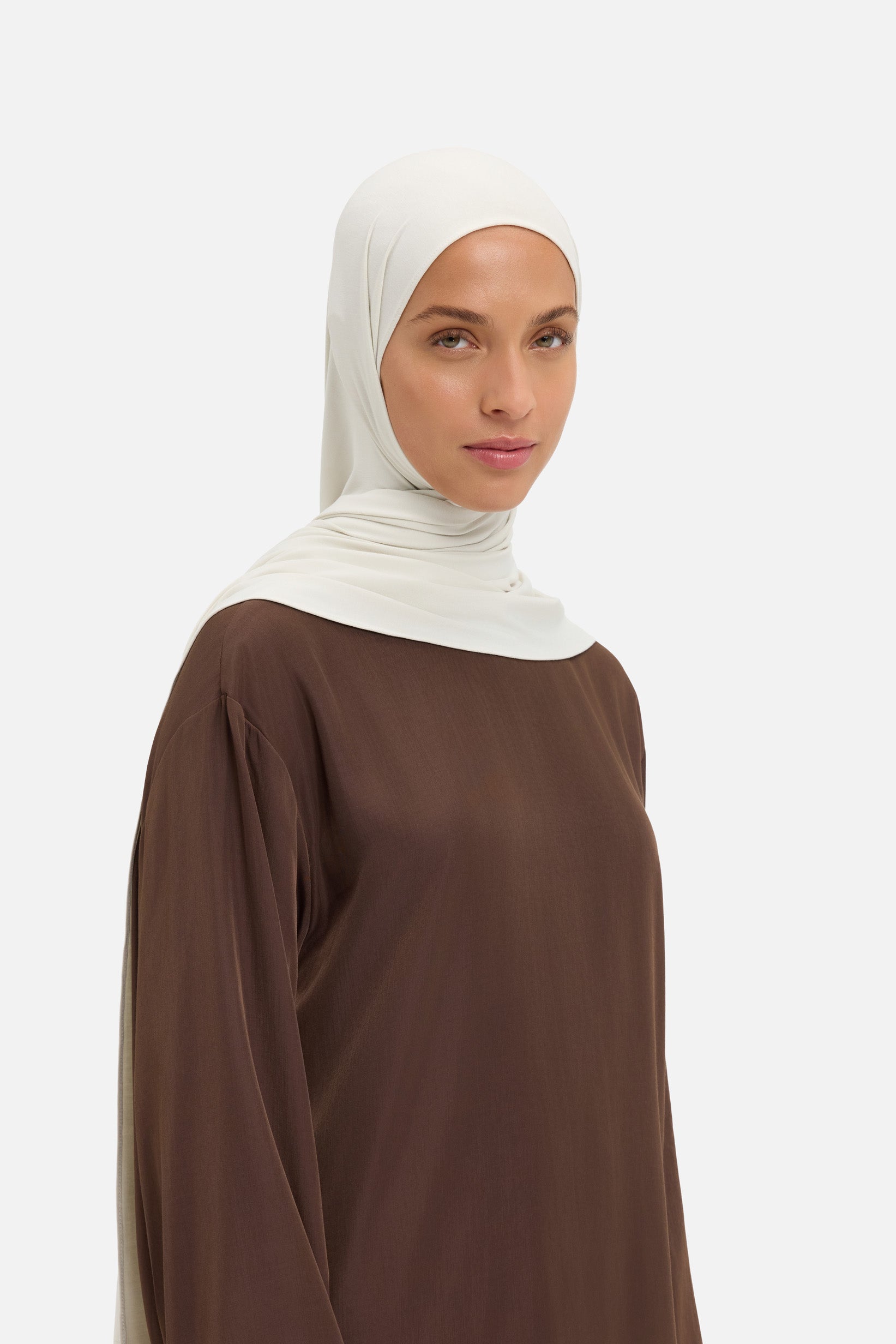 Foulard jersey bambou sable lunaire Mayara vue profil