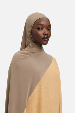 Foulard breathable jersey taupe Mayara vue profil